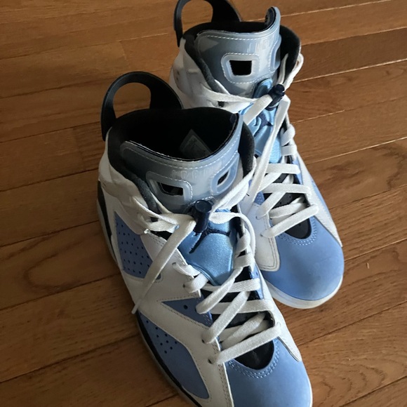 UNC Jordan 6s